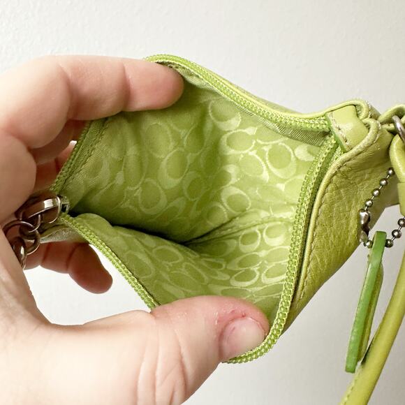 Coach Light Lime Green Soft Smooth Leather Zip Top Wristlet Classic hangtag - Picture 8 of 12
